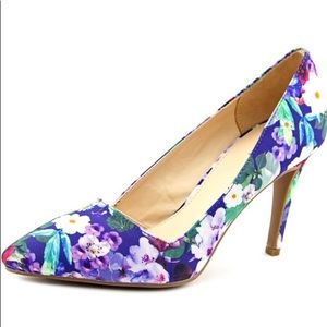 Floral Pumps